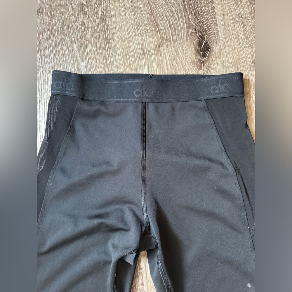 Alo Yoga Sheet Side Panel Leggings - Picture 5 of 5